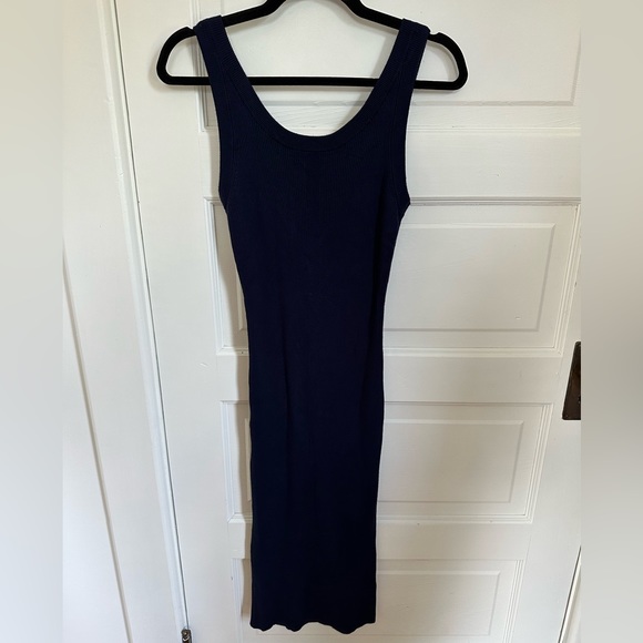 RW&CO. Dresses & Skirts - RW&CO body con dress